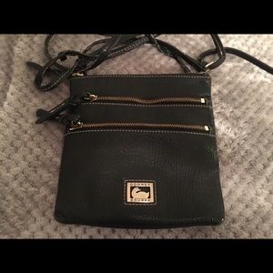 Black pebbled leather Dooney Bourke bag purse